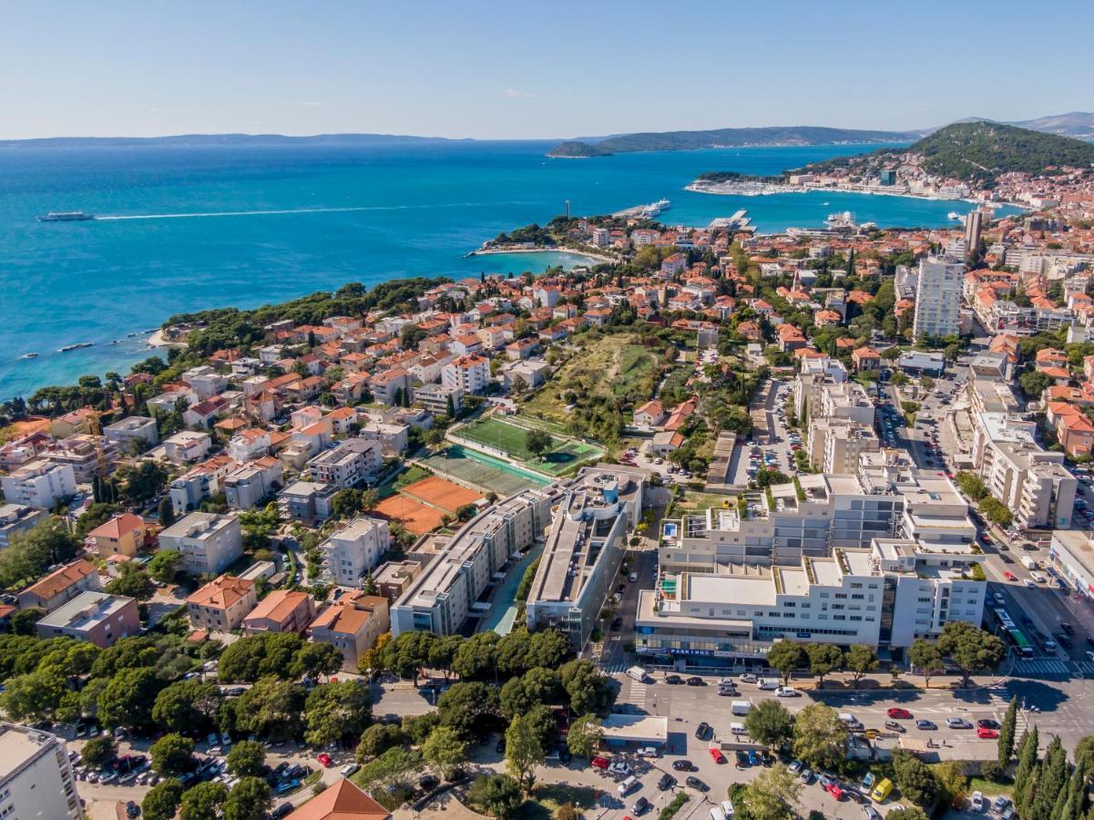 Апартаменты Lazarica Penthouse Сплит Экстерьер фото