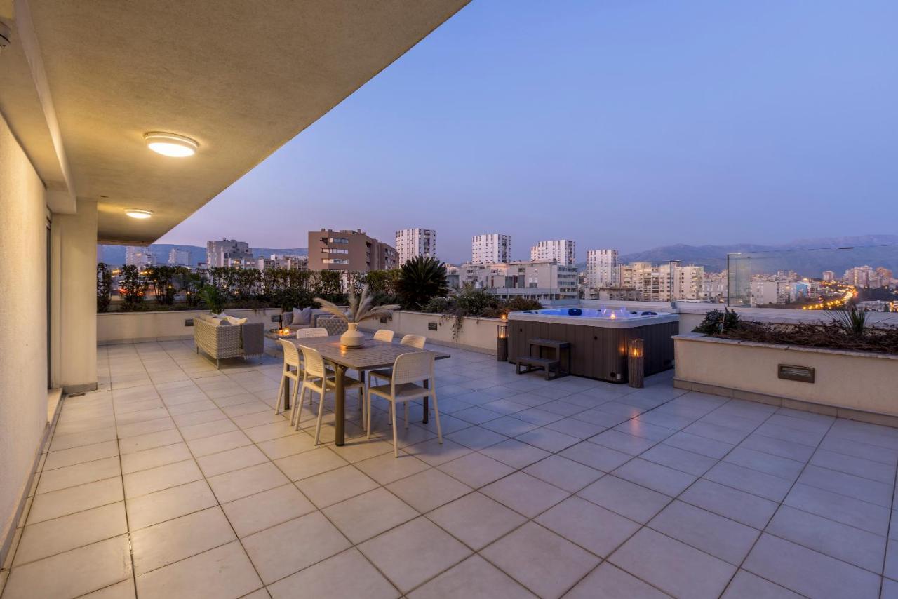 Апартаменты Lazarica Penthouse Сплит Экстерьер фото